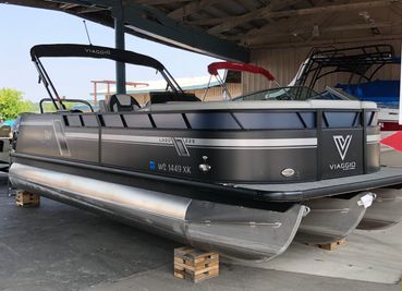 Viaggio Lago L22S Swing Back "Bed" Boat