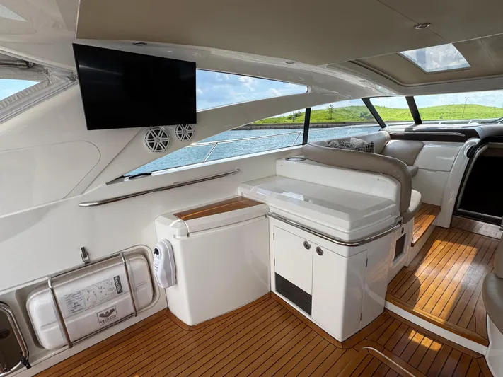 Afta Party Yacht Photos Pics 