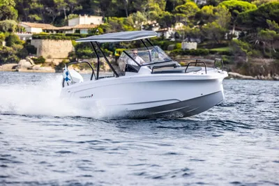 2025 Axopar 25 Cross Top