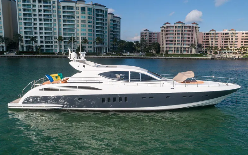 Dolce Vita II Yacht Photos Pics 