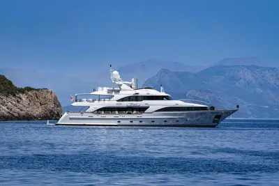 Benetti 120 Classic