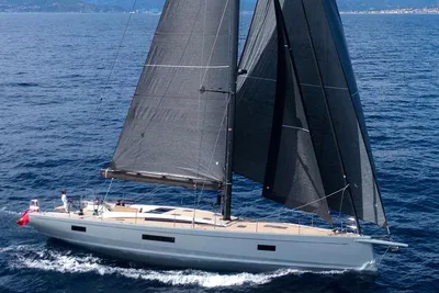 Maxi Dolphin 62 AB