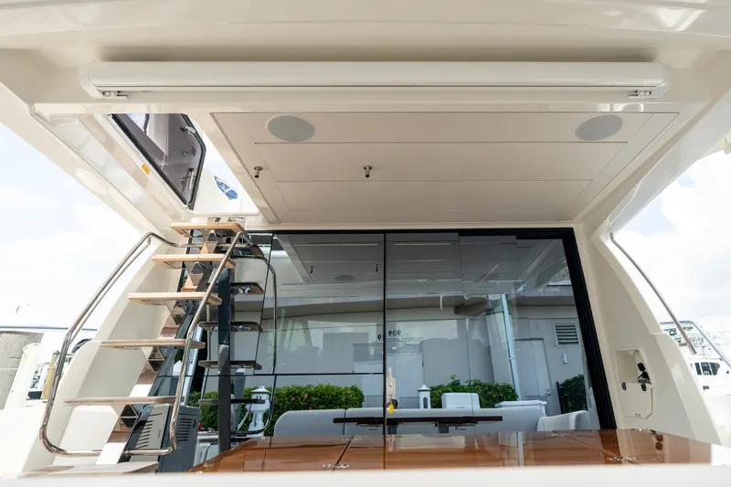 Nice Boat Yacht Photos Pics Cockpit