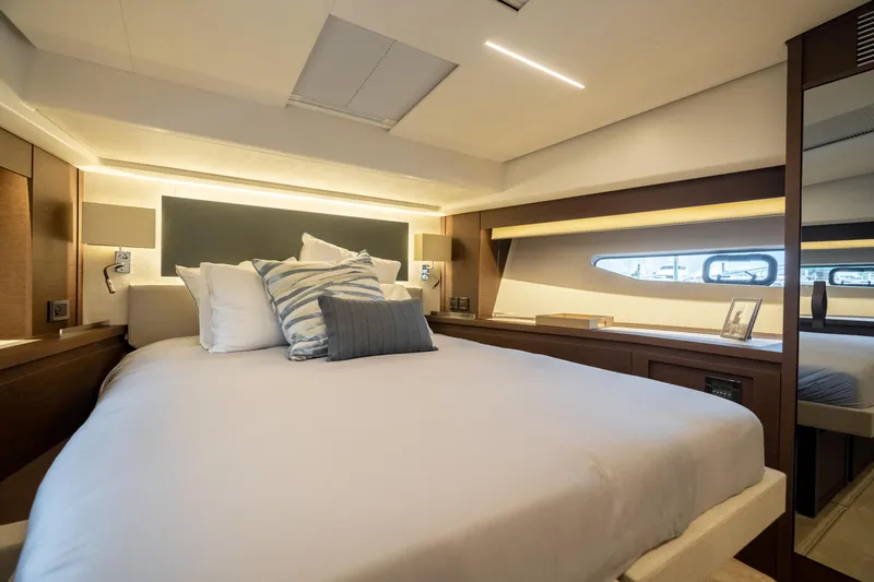 Nice Boat Yacht Photos Pics VIP Stateroom