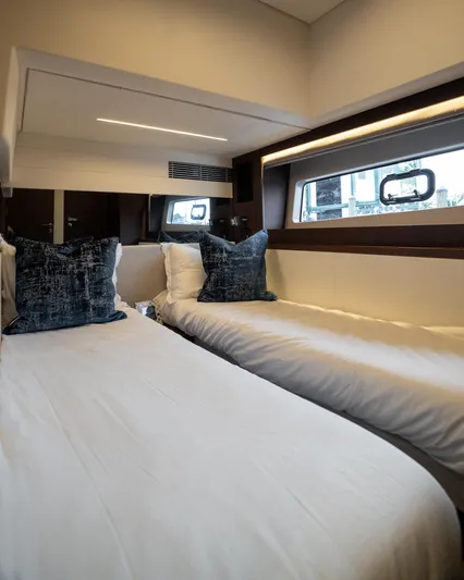 Nice Boat Yacht Photos Pics Guest Stateroom