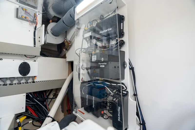 Nice Boat Yacht Photos Pics Engine Room