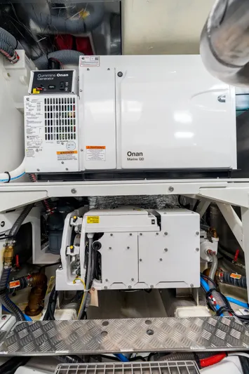 Nice Boat Yacht Photos Pics Engine Room