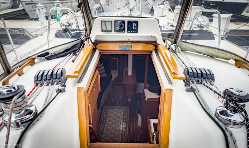 Pearl Yacht Photos Pics 