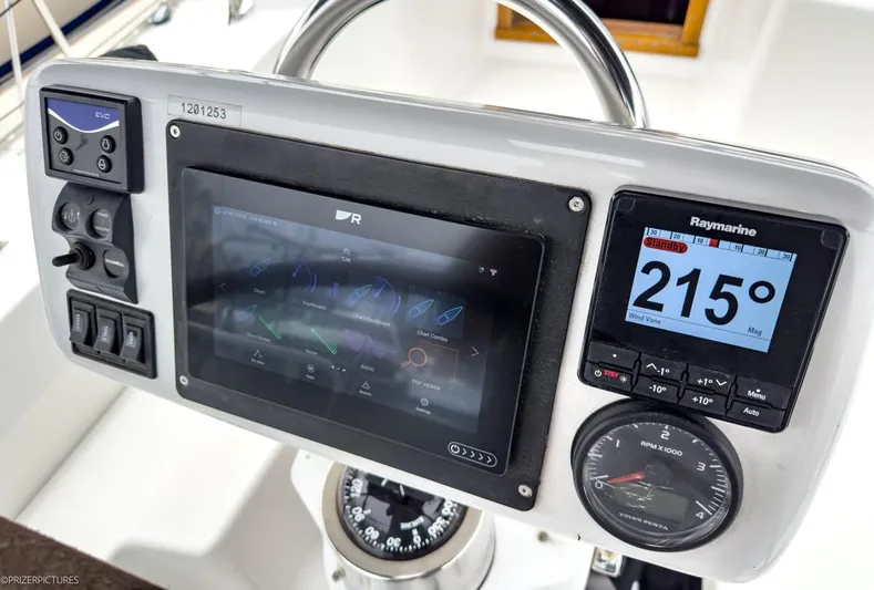 Pearl Yacht Photos Pics 