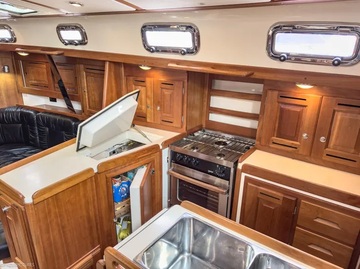 Pearl Yacht Photos Pics 