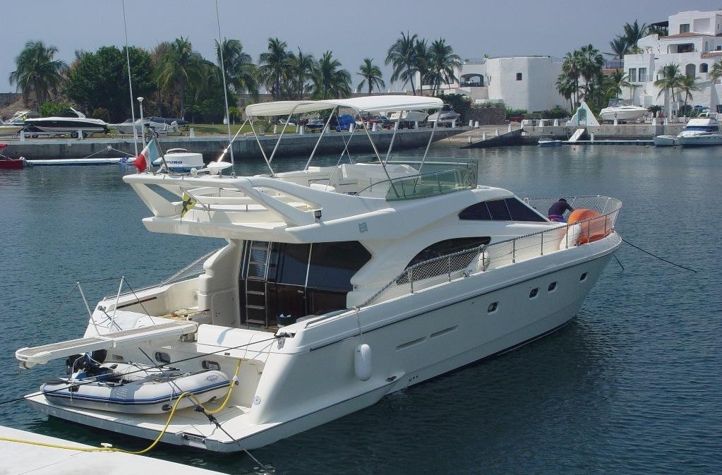 2003 Ferretti Yachts 530