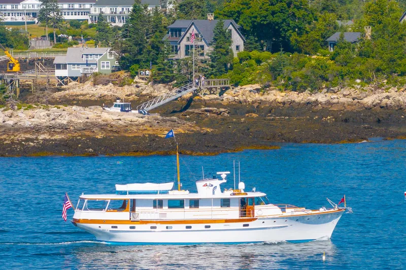 Bernadette Yacht Photos Pics Profile