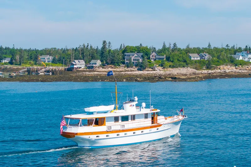 Bernadette Yacht Photos Pics Profile