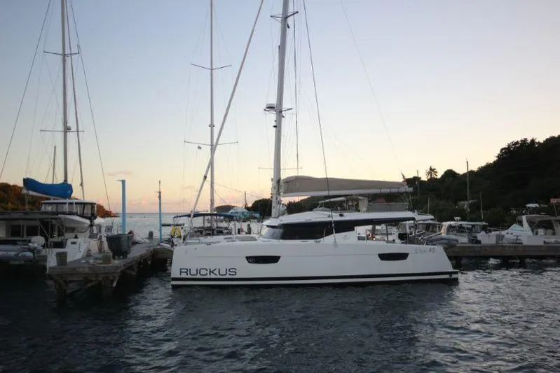 Ruckus Yacht Photos Pics 