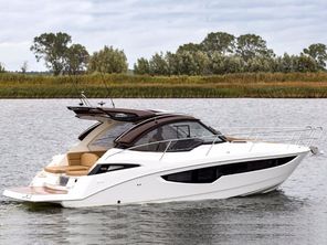 Galeon 335 HTS