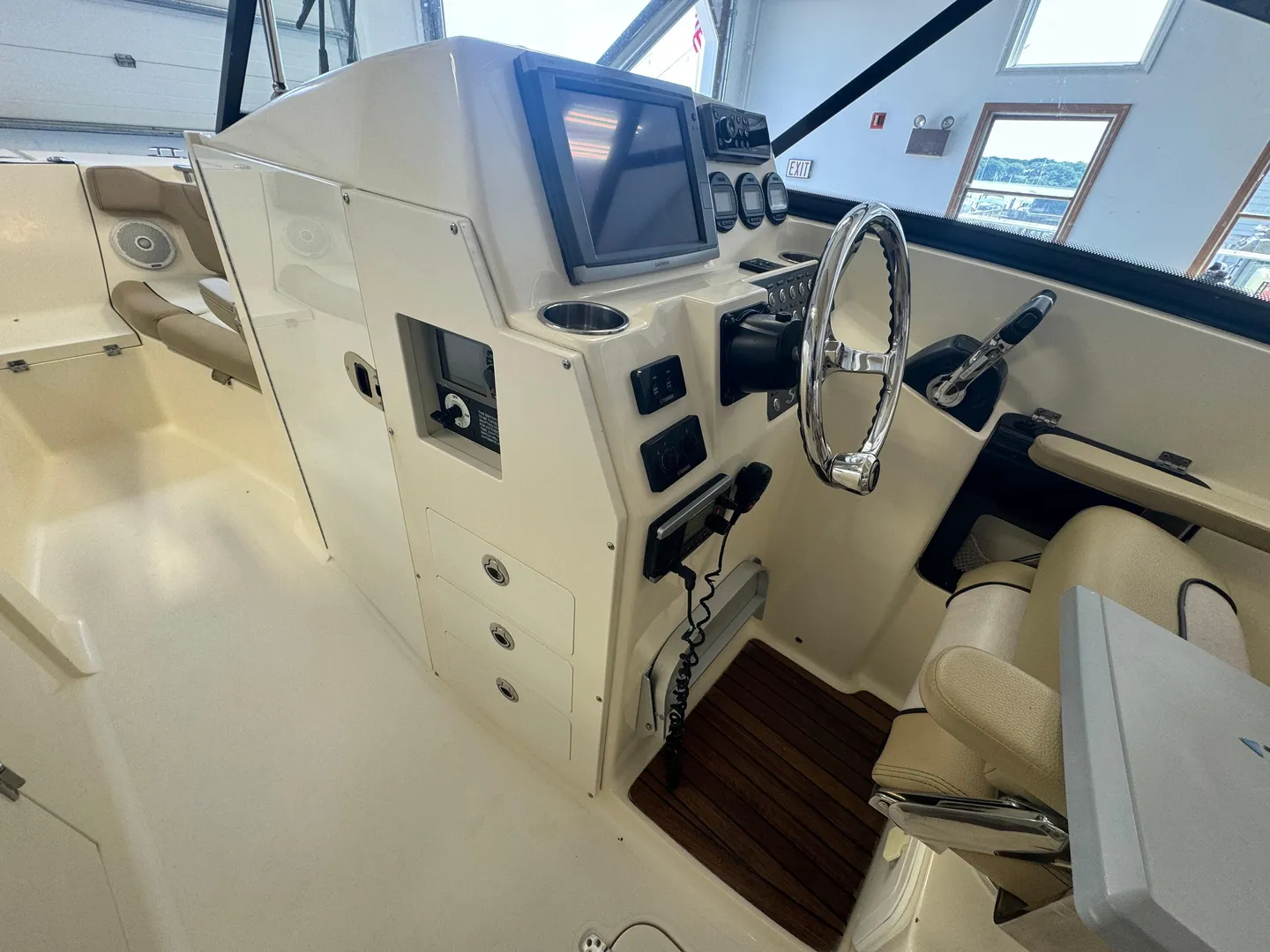 2014 Scout 275 Dorado Photo