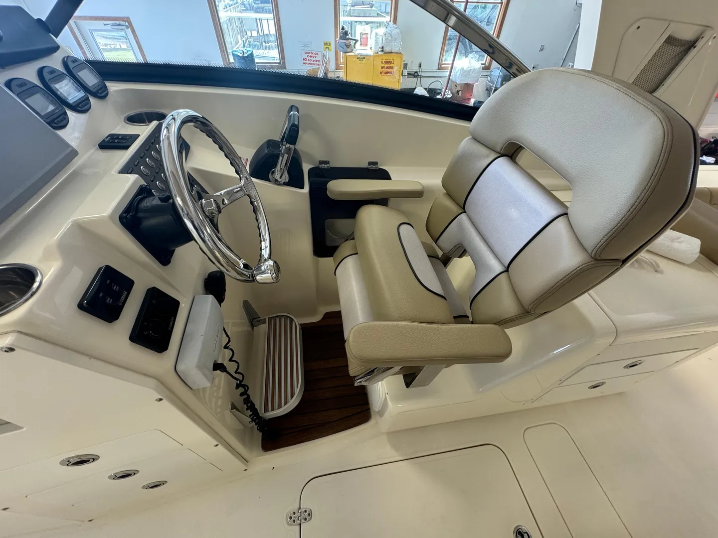 2014 Scout 275 Dorado Photo