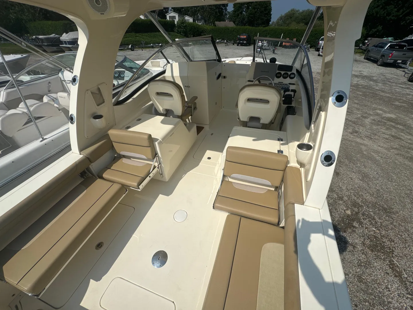 2014 Scout 275 Dorado Photo