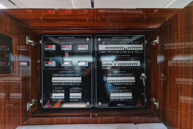 Chop Chop Yacht Photos Pics 