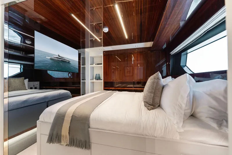 Chop Chop Yacht Photos Pics 