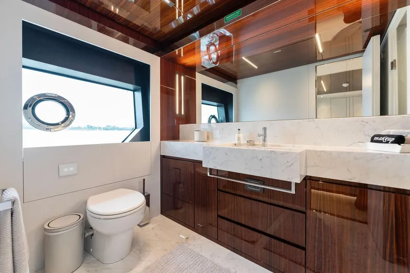 Chop Chop Yacht Photos Pics 