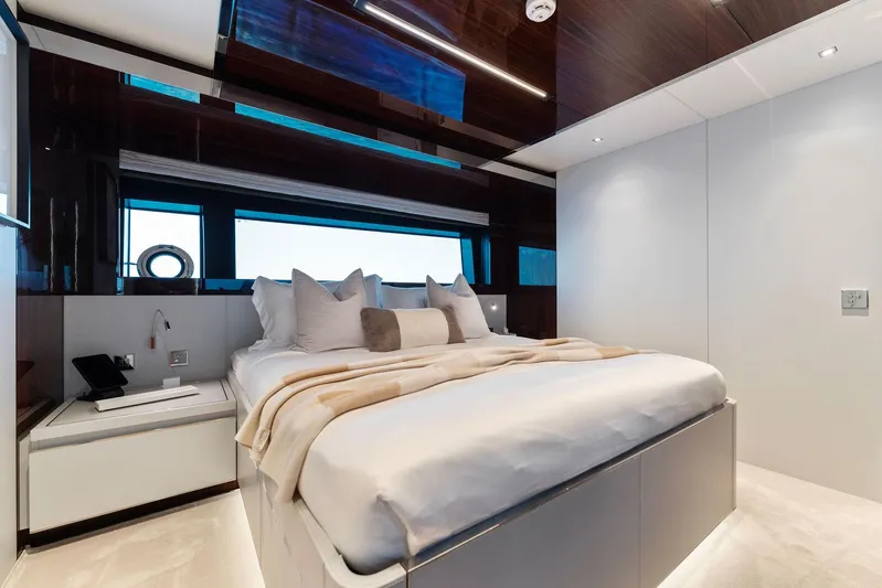 Chop Chop Yacht Photos Pics 