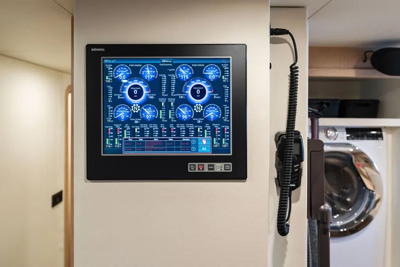 Chop Chop Yacht Photos Pics 