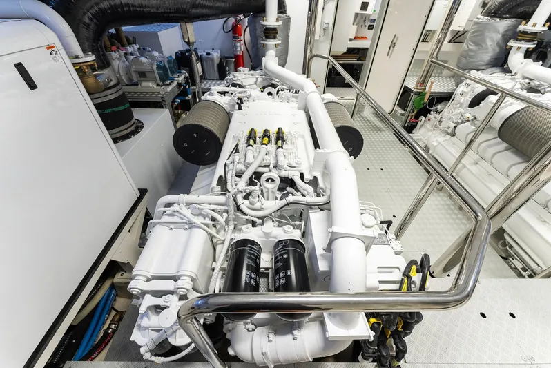 Chop Chop Yacht Photos Pics 