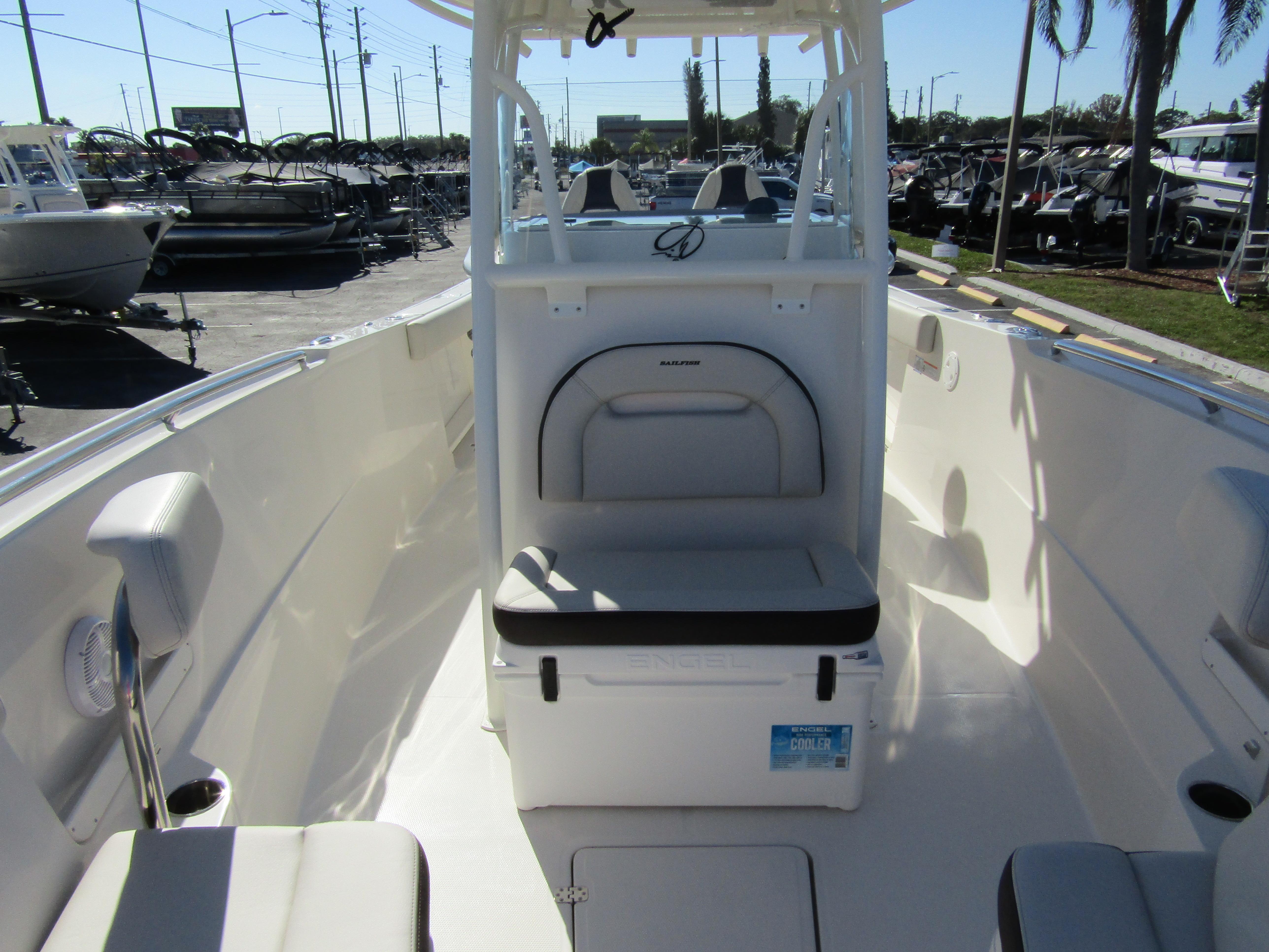 2023 Sailfish 290 CC Center Console for sale - YachtWorld