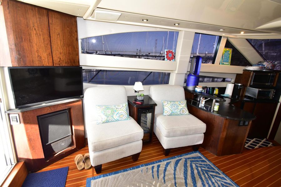 2010 Meridian 391 Motor Yacht