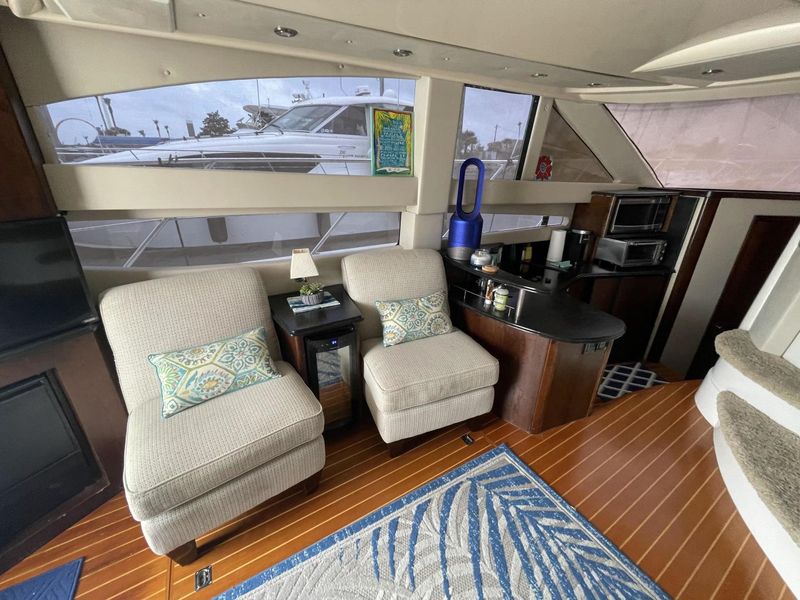 2010 Meridian 391 Motor Yacht