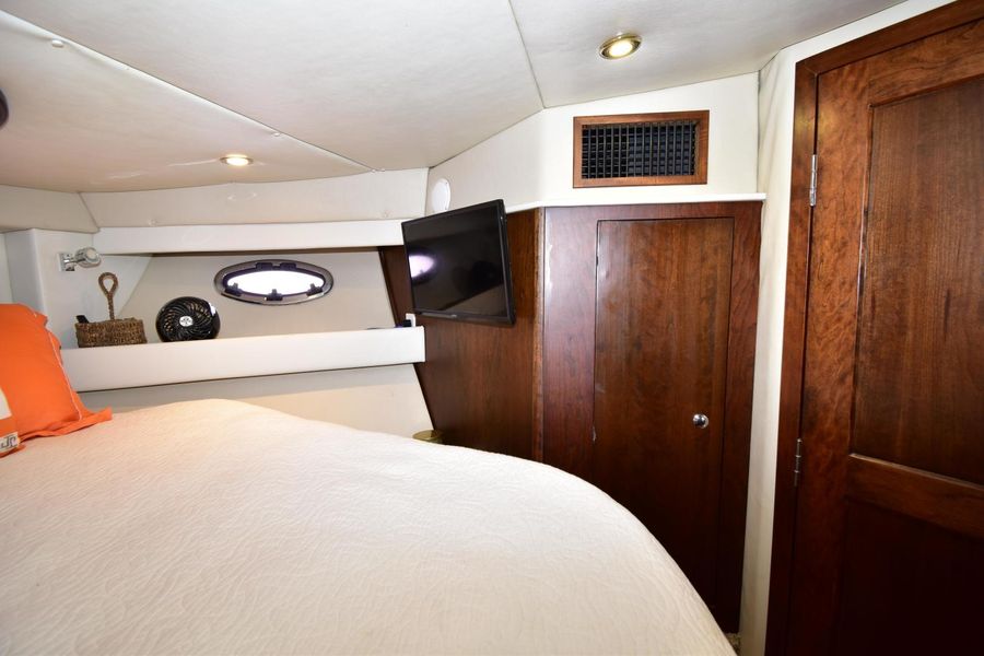 2010 Meridian 391 Motor Yacht