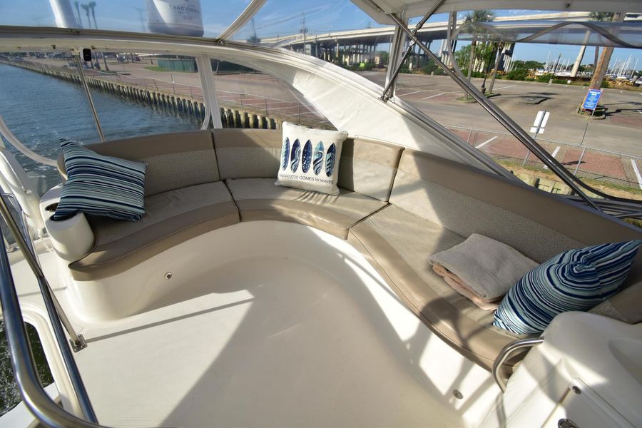 2010 Meridian 391 Motor Yacht