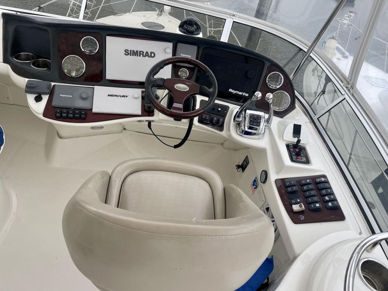 2010 Meridian 391 Motor Yacht