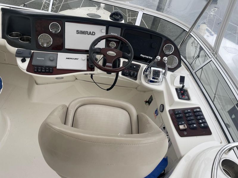 2010 Meridian 391 Motor Yacht