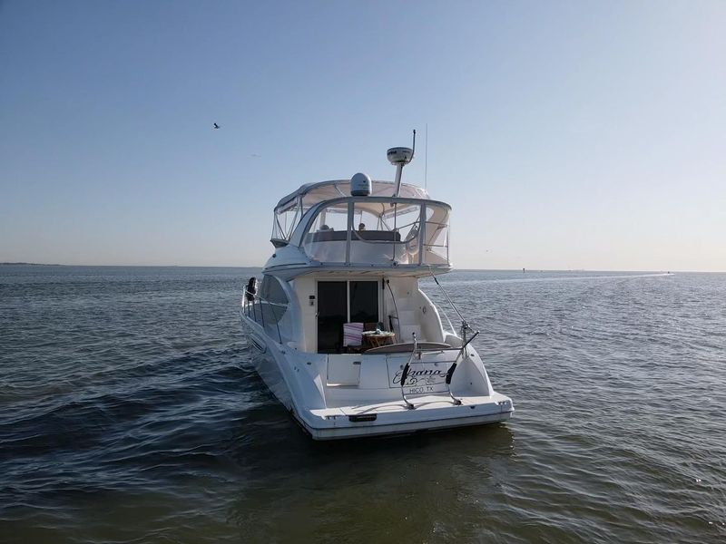 2010 Meridian 391 Motor Yacht