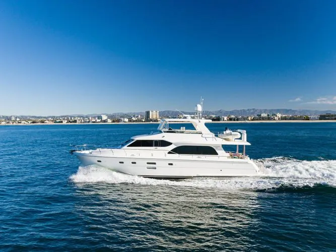 Malou Yacht Photos Pics 2011 Hampton 620 Pilothouse - Image 8