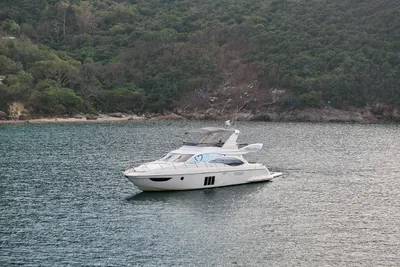 Azimut 58