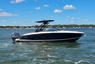 Cobalt R8 Outboard