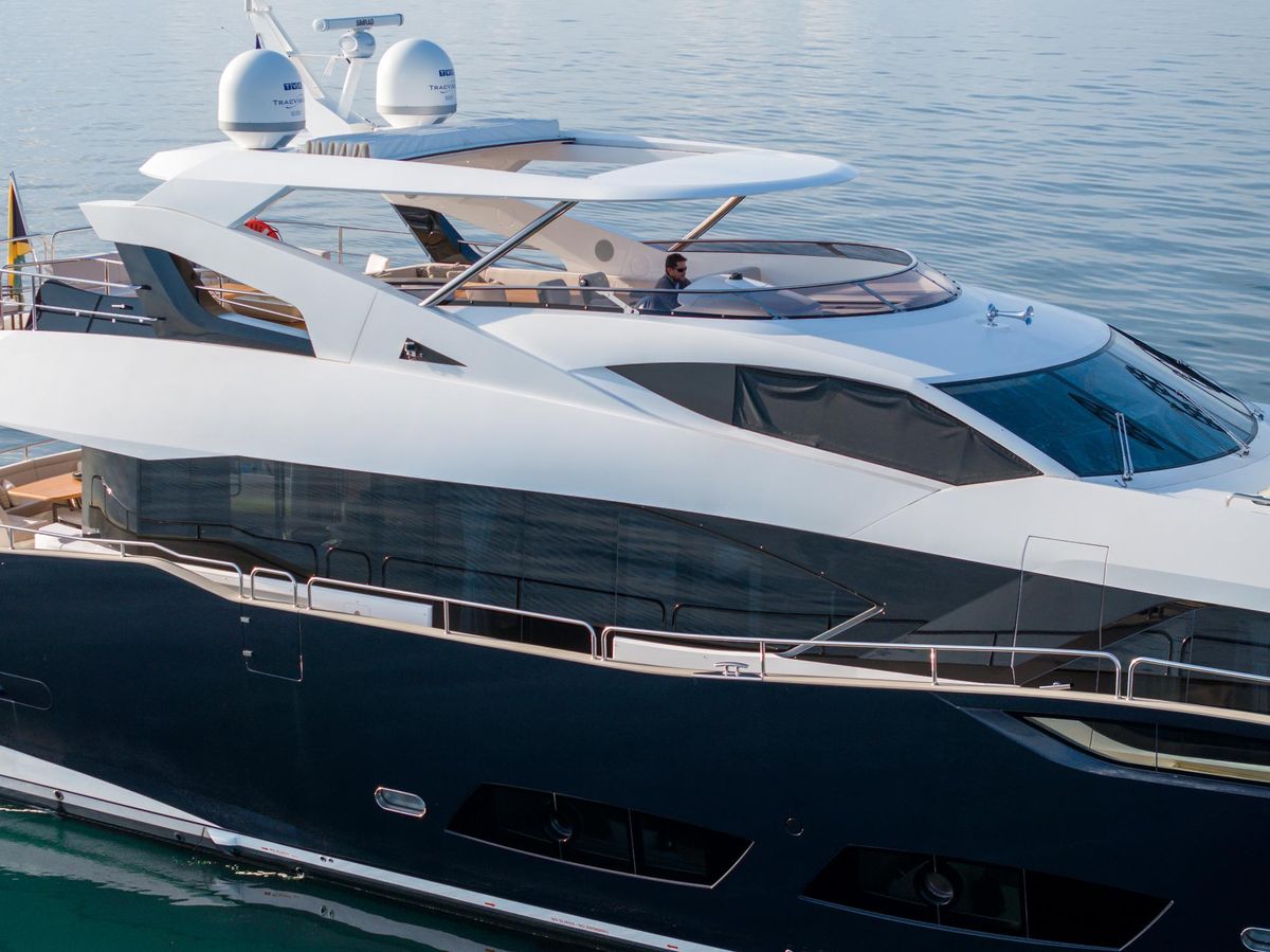 2021 Sunseeker 92 