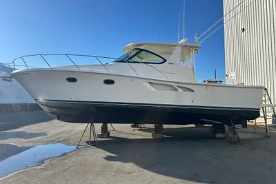 Tiara Yachts 3800 Open