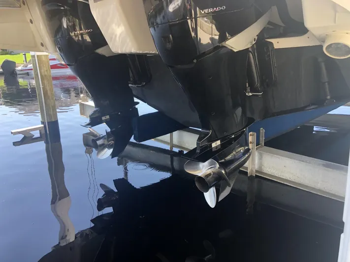 Salty Rims Yacht Photos Pics 