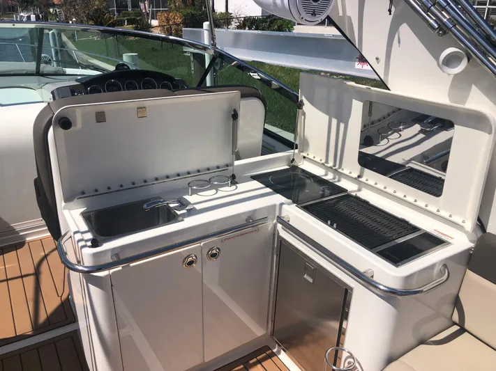 Salty Rims Yacht Photos Pics 