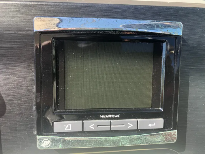 Salty Rims Yacht Photos Pics 