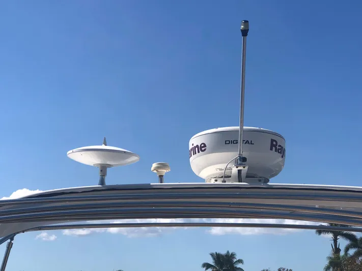 Salty Rims Yacht Photos Pics 