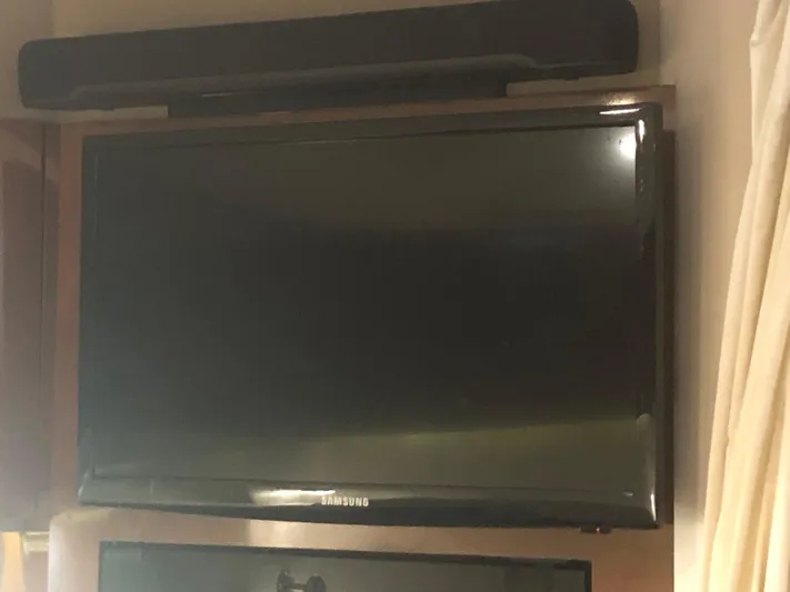 Salty Rims Yacht Photos Pics 