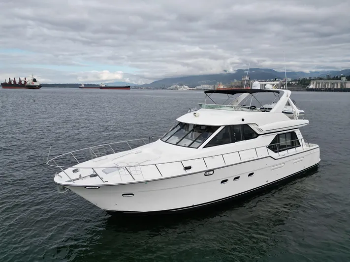 Solana Yacht Photos Pics 