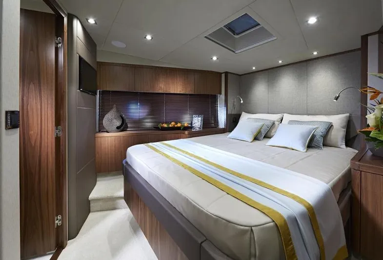  Yacht Photos Pics Manufacturer Provided Image