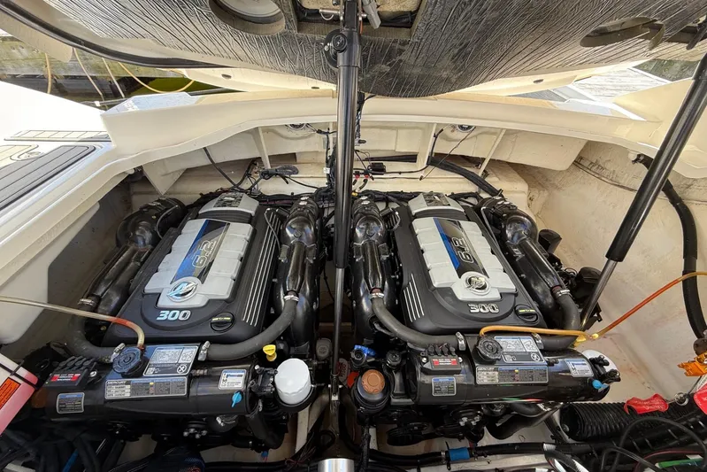  Yacht Photos Pics 2021 Sea Ray SLX 310 boat engine compartment with dual 300 horsepower engines.
