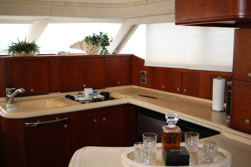 High Bid Yacht Photos Pics 